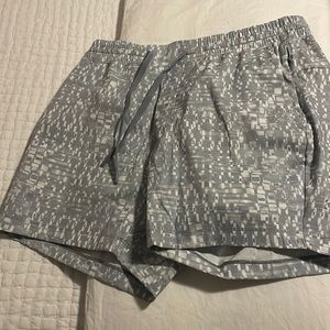 Mens Lululemon bowline shorts
